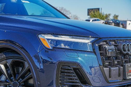 2026 Audi Q7 55 Premium Plus