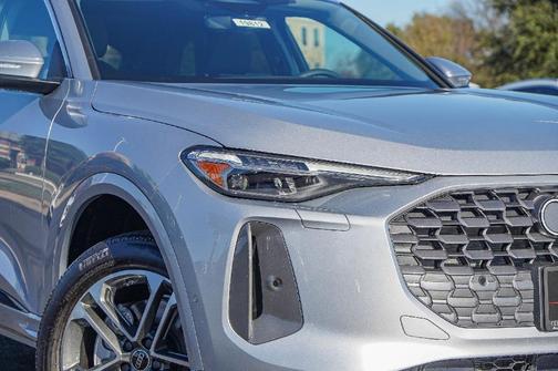 2025 Audi Q5 2.0T quattro Premium