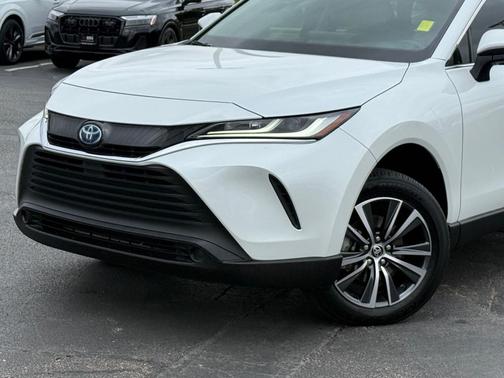 2023 Toyota Venza LE