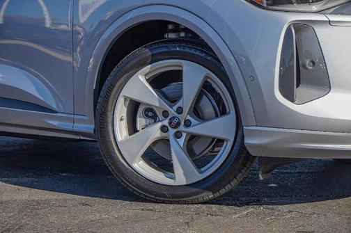 2025 Audi Q5 2.0T quattro Premium