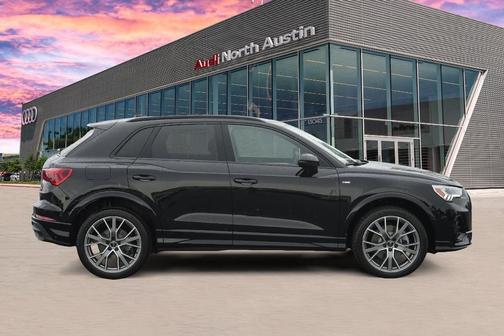 2025 Audi Q3 45 S line Premium