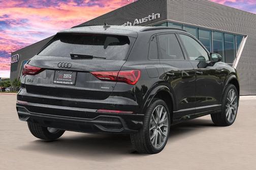 2025 Audi Q3 45 S line Premium