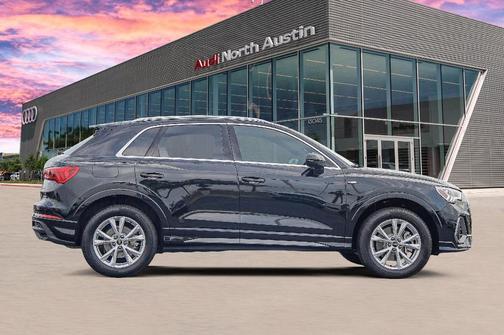 2025 Audi Q3 45 S line Premium