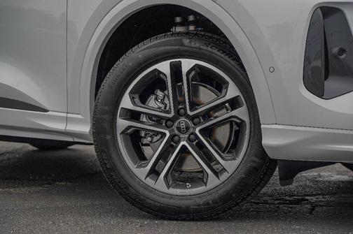 2025 Audi Q5 2.0T quattro Premium