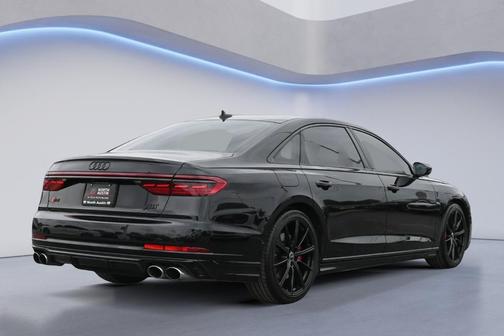 2024 Audi S8 4.0T quattro
