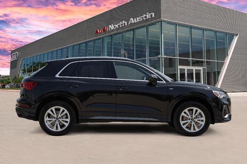 2025 Audi Q3 45 S line Premium