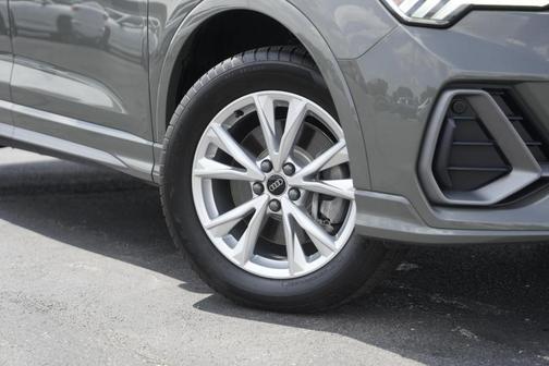 2025 Audi Q3 45 S line Premium
