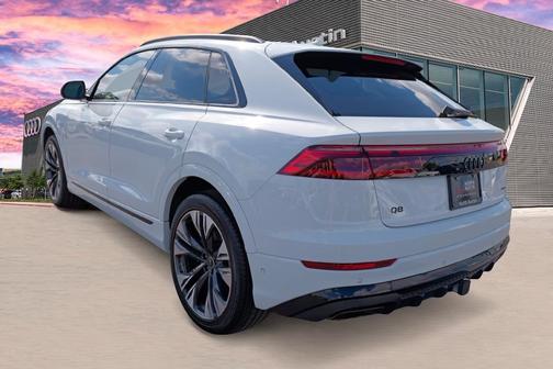 2025 Audi Q8 55 Premium