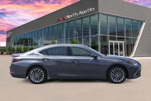 2025 Lexus ES 350 Ultra Luxury