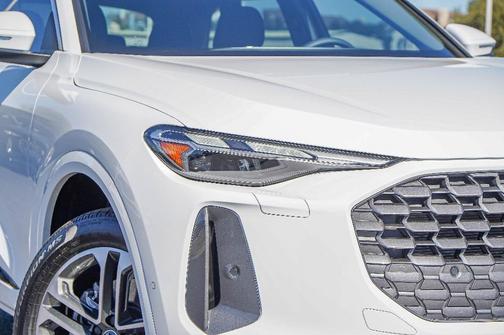 2025 Audi Q5 2.0T quattro Premium