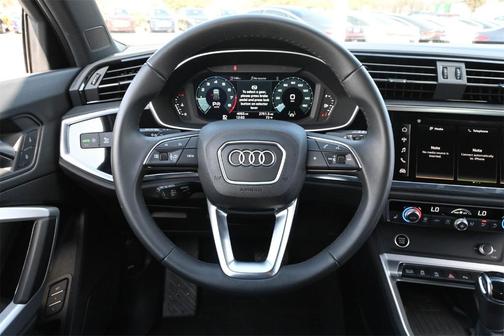 2025 Audi Q3 45 S line Premium