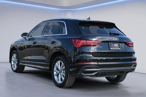 2025 Audi Q3 45 S line Premium