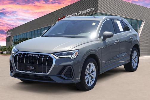 2022 Audi Q3 45 S line Premium