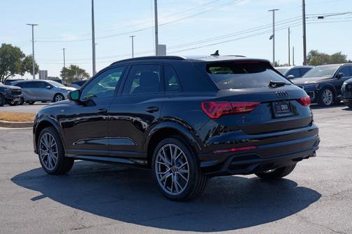 2025 Audi Q3 45 S line Premium