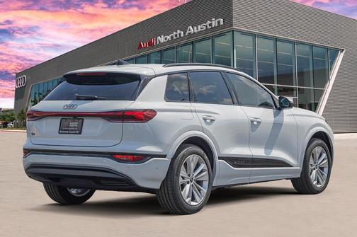 2025 Audi Q6 e-tron Premium