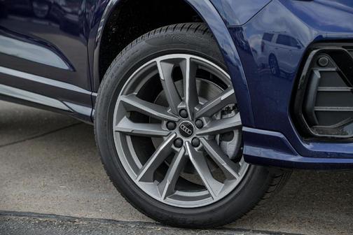 2025 Audi Q3 45 S line Premium