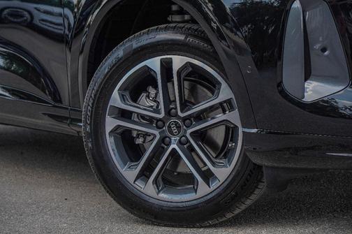 2025 Audi Q5 2.0T quattro Premium