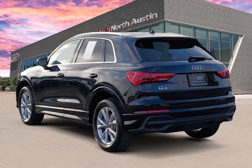 2025 Audi Q3 45 S line Premium