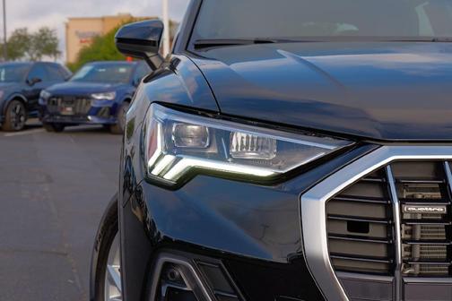 2025 Audi Q3 45 S line Premium
