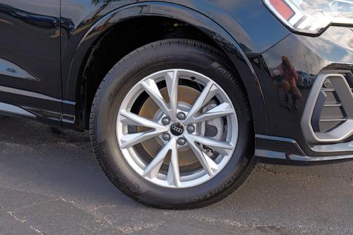 2025 Audi Q3 45 S line Premium