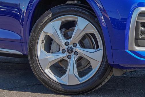 2022 Audi Q5 45 S line quattro Premium