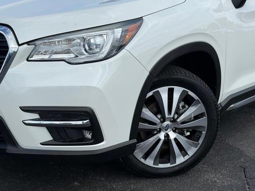 Crystal White Pearl 2022 Subaru Ascent Touring 7-Passenger