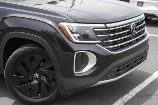2024 Volkswagen Atlas 2.0T SE
