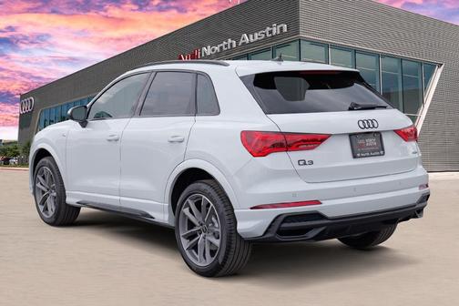 2025 Audi Q3 45 S line Premium