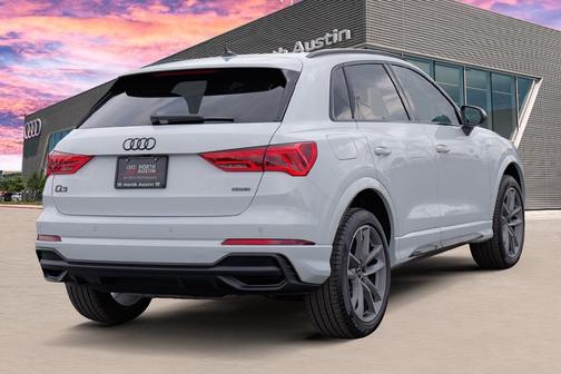2025 Audi Q3 45 S line Premium