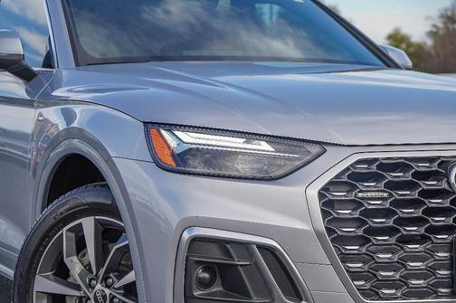 2022 Audi Q5 45 S line Premium Plus