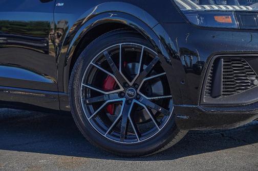 2023 Audi Q8 55 Prestige