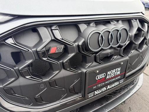 2025 Audi SQ5 3.0T quattro Premium