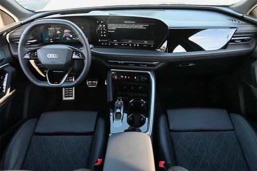 2025 Audi SQ5 3.0T quattro Premium