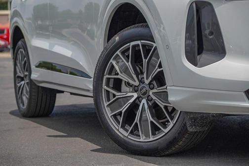 2025 Audi Q5 2.0T quattro Premium