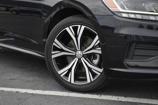 2021 Volkswagen Passat 2.0T SE