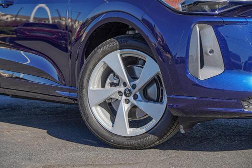 2025 Audi Q5 2.0T quattro Premium