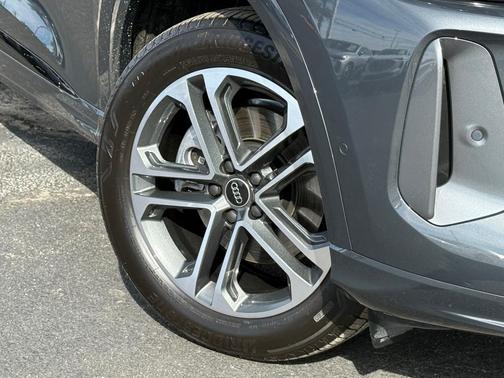 2025 Audi Q5 2.0T quattro Premium