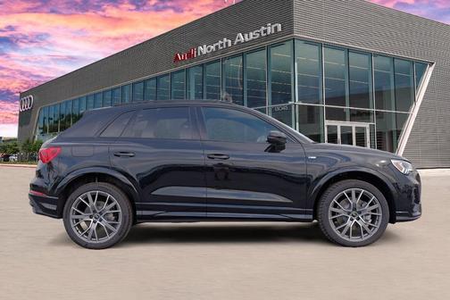 2025 Audi Q3 45 S line Premium