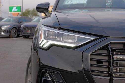 2025 Audi Q3 45 S line Premium