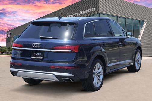 2025 Audi Q7 45 Premium Plus