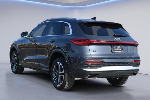 2025 Audi Q5 2.0T quattro Premium