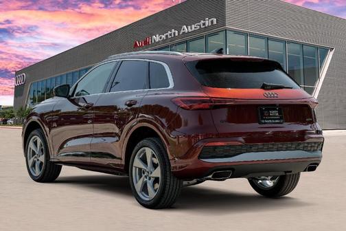 2025 Audi Q5 2.0T quattro Premium