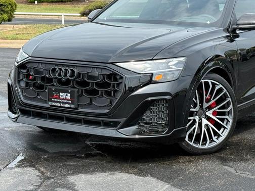 Black 2026 Audi SQ8 4.0T quattro PREMIUM PLUS