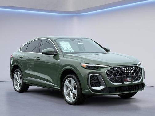 Green Metallic 2026 Audi Q5 Sportback PLUS