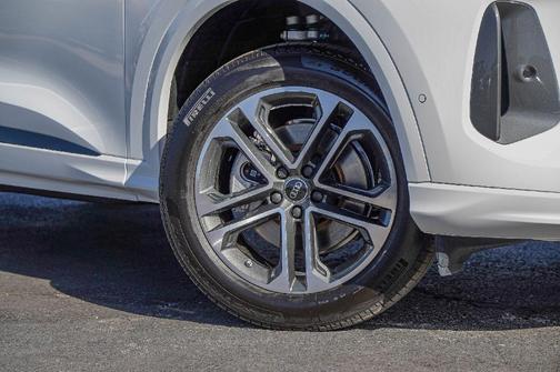 2025 Audi Q5 2.0T quattro Premium