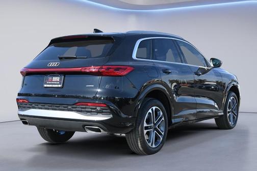 2025 Audi Q5 2.0T quattro Premium