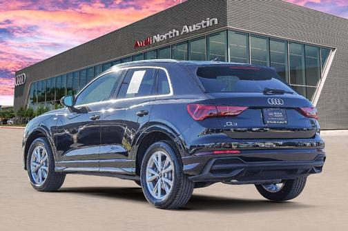 2025 Audi Q3 45 S line Premium