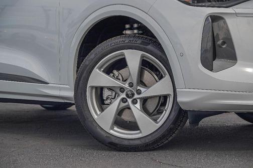 2025 Audi Q5 2.0T quattro Premium