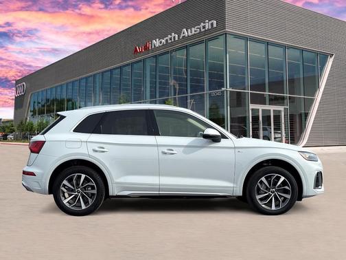 2023 Audi Q5 45 S line quattro Premium