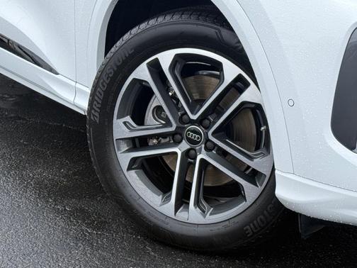 2025 Audi Q5 2.0T quattro Premium